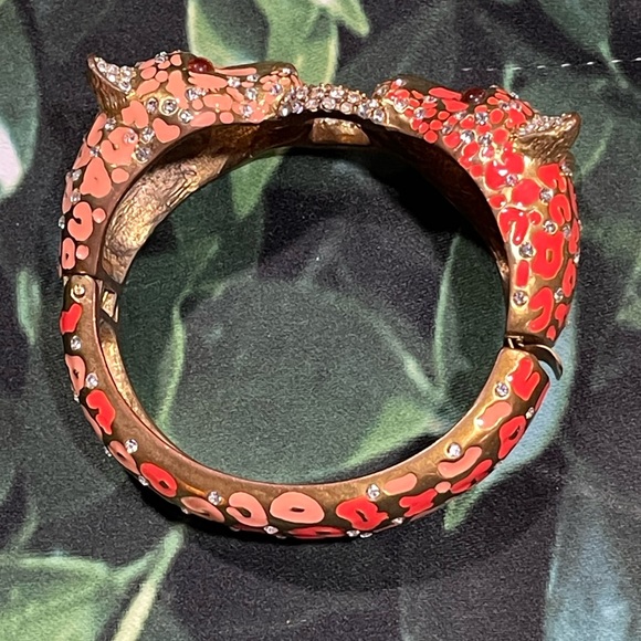 J Crew Cat Leopard Enamel Bracelet - Picture 3 of 7
